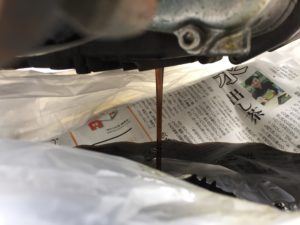 【バルカンクラシック400】エンジンオイルの交換!必要な工具や注意点も